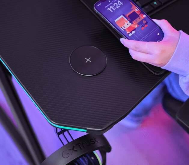 Herný stôl Trust GXT 710 Luminus Pro RGB čierny