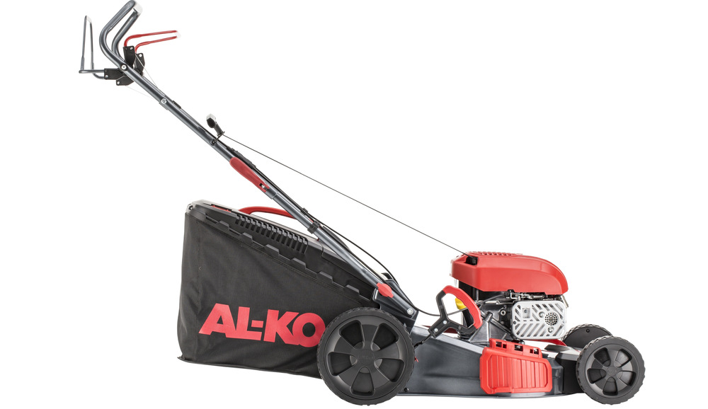 Kosačka AL-KO 4.66 SP-D EASY 4in1 Výkonný motor 2,4 kW zvláda náročné kosenie aj na väčších a mierne svahovitých plochách