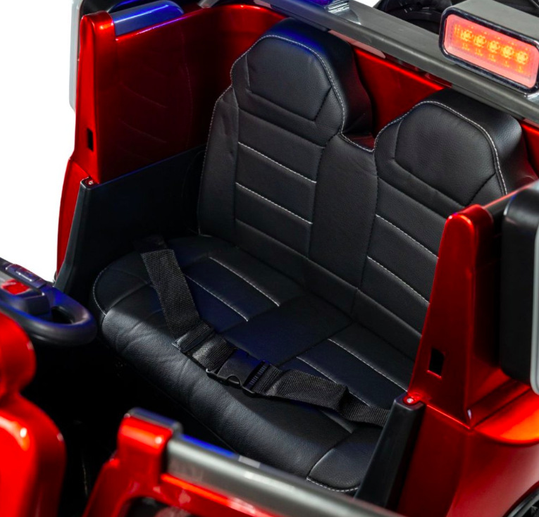 Elektrické autíčko Bluetouch off-road červený Dvojmiestne kožené sedadlo autíčka BLUETOUCH s bezpečnostným pásom pre deti