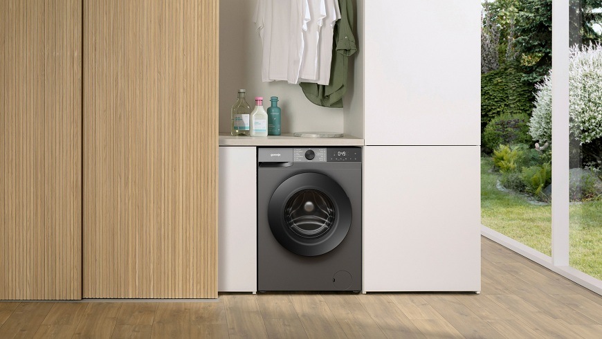 práčka Gorenje WG2P84A32G v miestnosti