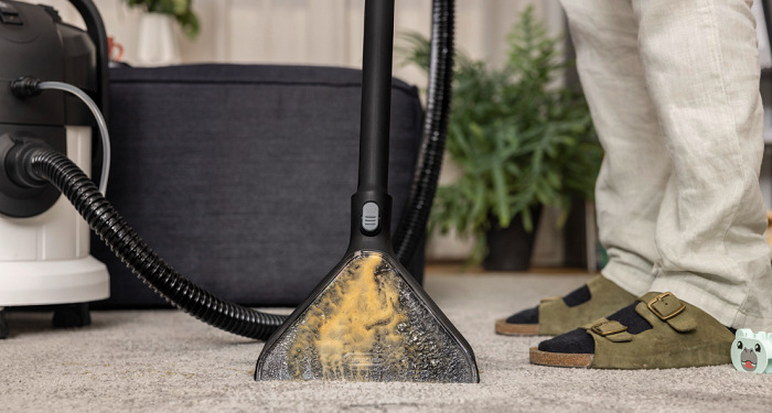 Tepovač kobercov Kärcher SE 4 Plus biely KARSE4PLUS