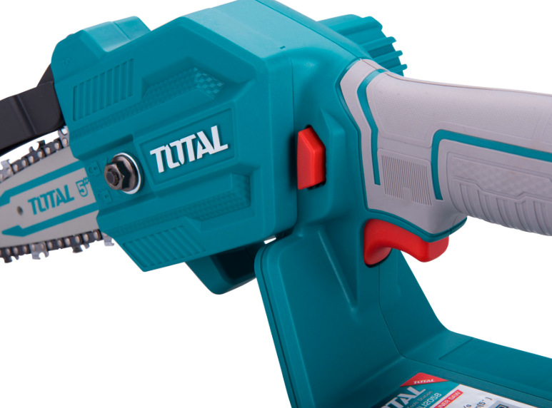 Píla reťazová Total tools TGSLI2058 (bez baterie) Bočný pohľad na aku reťazovú pílu Total Tools TGSLI2058 s lištou 13 cm