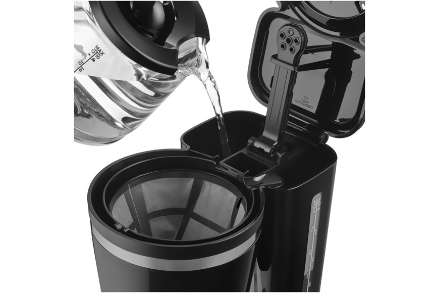Kávovar Sencor SCE 2710BK Dark Line čierny Prekvapkávací kávovar Sencor SCE 2710BK Dark Line ponúka ľahké dopĺňanie vody vďaka dobre prístupnej nádržke s prehľadným ukazovateľom hladiny. Praktická konštrukcia s výklopným vekom a permanentným filtrom zaisťuje rýchlu prípravu kávy aj pohodlnú každodennú obsluhu.