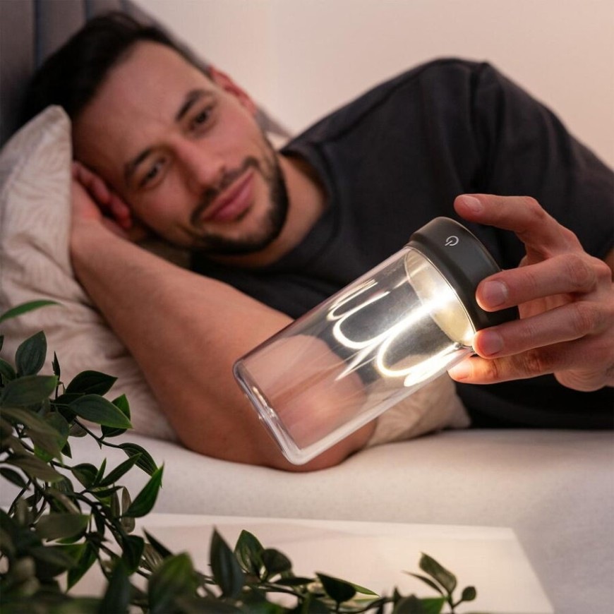 Nočné svetlo RETLUX magnetické biele Nočné magnetické LED svetlo RETLUX vyžaruje teplé biele svetlo