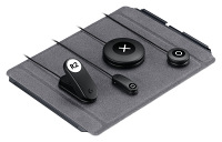 Logitech G Adaptive Gaming Kit s tlačidlami a spínačmi na hernej doske pre PS5