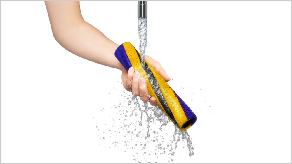 Tyčový vysávač Dyson V15 Detect Absolute 2023 strieborný