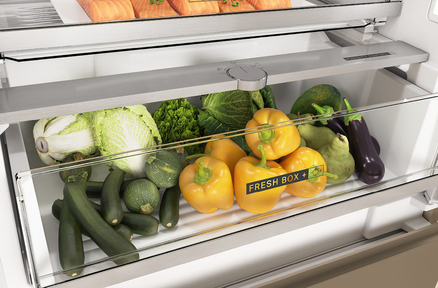 Chladnička kombinovaná Whirlpool WHC18D011C2, vstavaná, zásuvka s reguláciou vlhkosti FreshBox+, ovocie, zelenina, cukety, papriky, baklažán, hrušky, kapusta