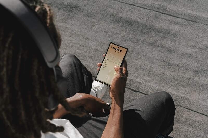 Slúchadlá Urbanista Los Angeles Solar Panel sivá Slúchadlá Urbanista Los Angeles Solar Panel sivá