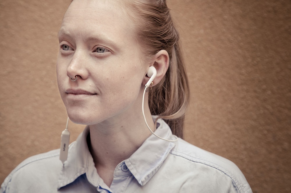 Slúchadlá Defunc BT Earbud PLUS Music čierna