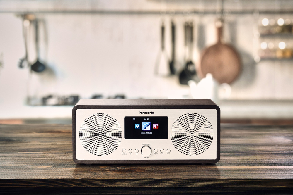 Internetový rádioprijímač s DAB+ Panasonic RF-D40EG-K čierny/strieborný Ponúka 30 predvolieb DAB aj FM