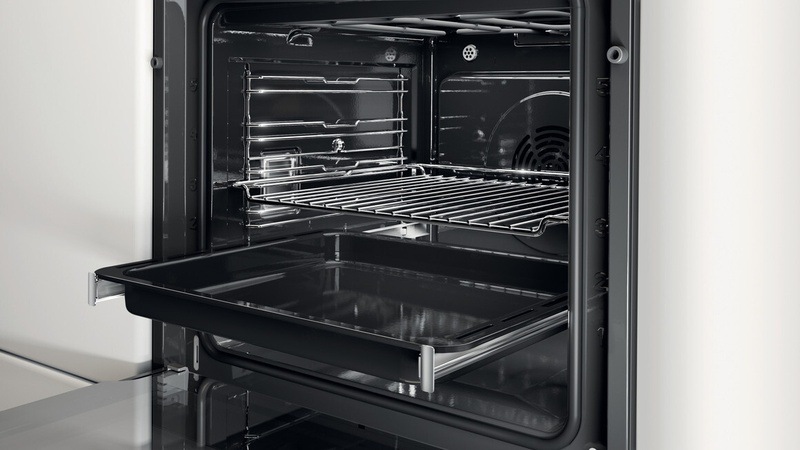 Rúra Whirlpool STEAM+ OMSR58RU1SB čierna Teplovzdušná vstavaná rúra Whirlpool OMSR58RU1SB, teleskopické výsuvy