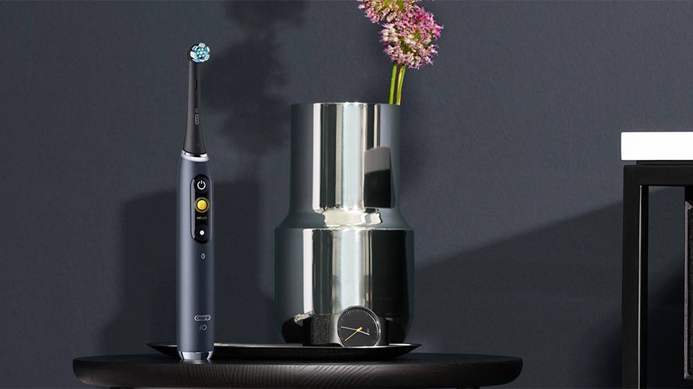 Zubná kefka Oral-B iO Series 9 Black Special Edition čierny Zubná kefka Oral-B iO Series 9 Black Special Edition čierny