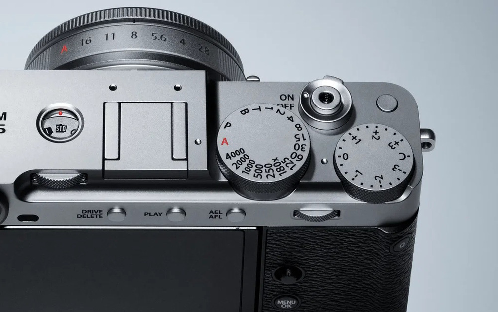Digitálny fotoaparát Fujifilm X-E5, telo čierny Snímač 40,2 Mpx X-Trans 5 HR s procesorom X-Processor 5 prináša vysoké detaily, nízky šum a rýchly výkon.