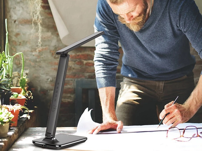 Stolná lampa IMMAX Kingfisher s bezdrôtovým nabíjaním Qi a USB, 8,5 W biela IMMAX Kingfisher
