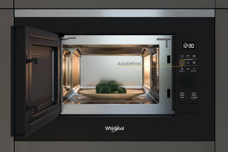 Mikrovlnná rúra Whirlpool WMF200G čierna