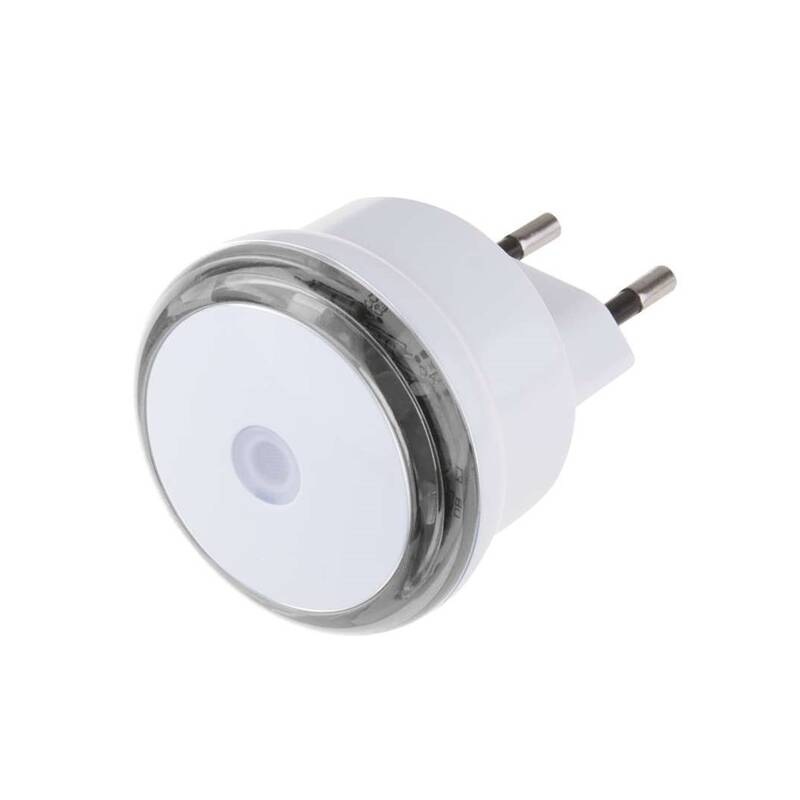 Nočné svetlo EMOS do zásuvky, 3 x LED s fotosenzorom biele Nočné svetlo EMOS do zásuvky, 3 x LED s fotosenzorom biele