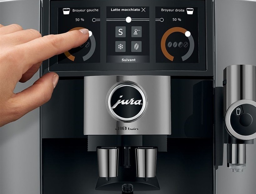 Automatický kávovar Jura J10 twin Diamond Onyx čierny/sivý Detail dotykového ovládania automatického kávovaru Jura J10 twin Diamond Onyx
