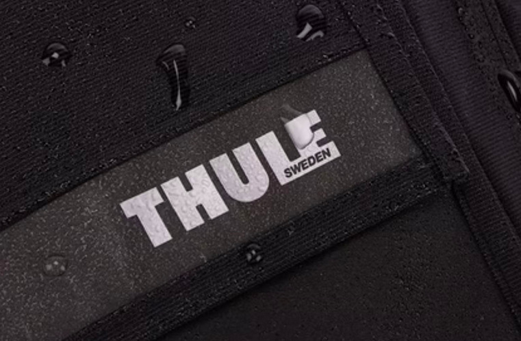 Batoh na notebook THULE Paramount Commuter 20 l - čierny