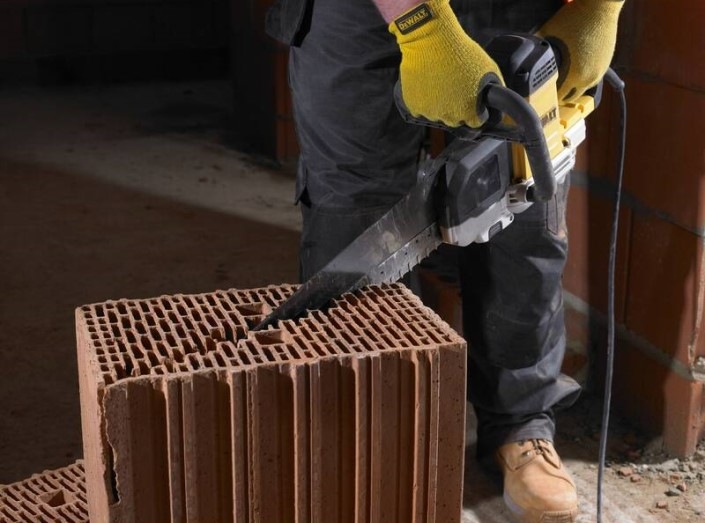 Píla chvostovka Dewalt Alligator DWE397-QS
