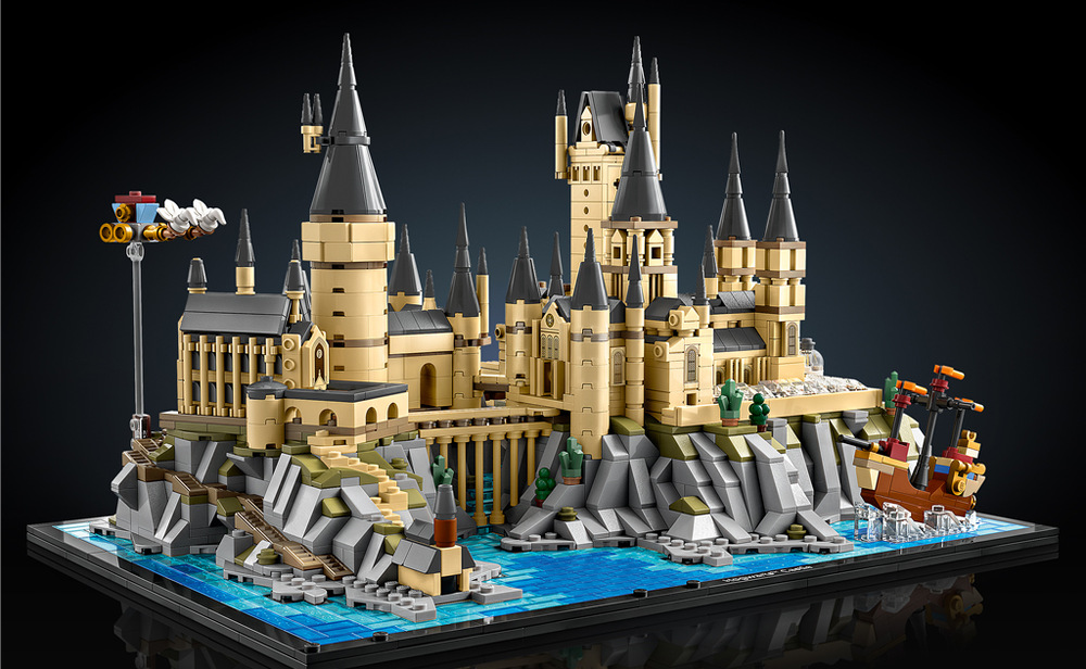Stavebnica LEGO® Harry Potter™ 76419 Bradavický hrad a okolí Originálny darček s digitálnym 3D návodom poteší každého fanúšika sveta Harryho Pottera.