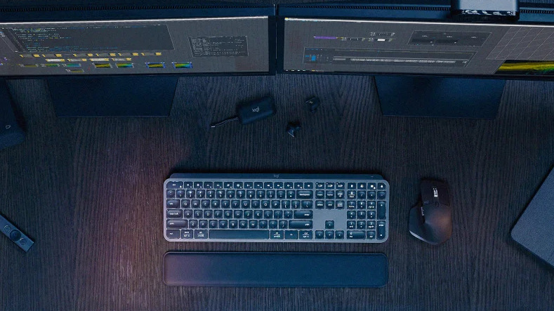 Klávesnica s myšou Logitech MX Keys S Combo, US layout - grafitová grafitová farba Klávesnica s myšou Logitech MX Keys S Combo, US layout - grafitová grafitová farba