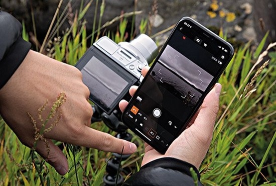 Digitálny fotoaparát Canon PowerShot G7X Mark III Battery Kit strieborný Digitálny fotoaparát Canon PowerShot G7X Mark III Battery Kit strieborný