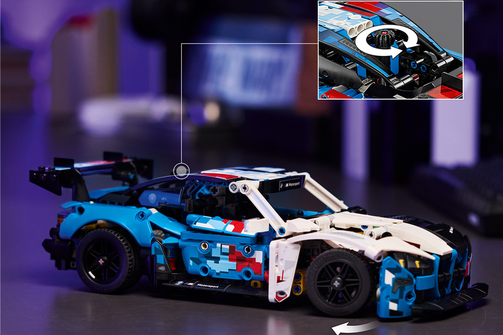 Stavebnica LEGO® Technic 42226 Závodní auto BMW M4 GT3 EVO Špeciálny kód umožní odomknúť digitálnu verziu BMW M4 GT3 EVO vo videohre Asphalt Legends.
