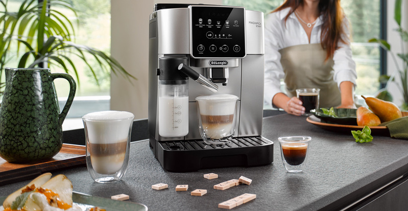 Automatický kávovar De'Longhi Magnifica Start Milk ECAM 220.80.SB Espresso De'Longhi ECAM 220.80.SB Magnifica Štart Milk