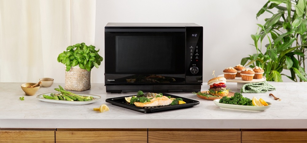 Mikrovlnná rúra Panasonic NN-DS59NBEPG čierna