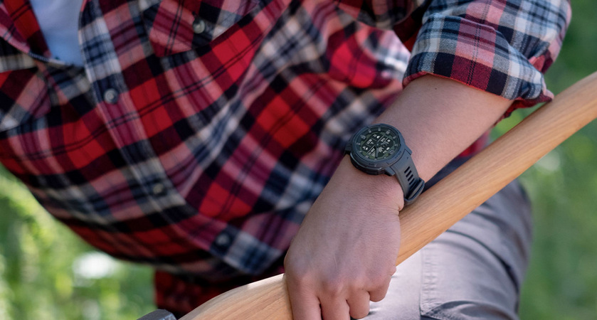 Inteligentné hodinky Garmin Instinct Crossover Solar modré