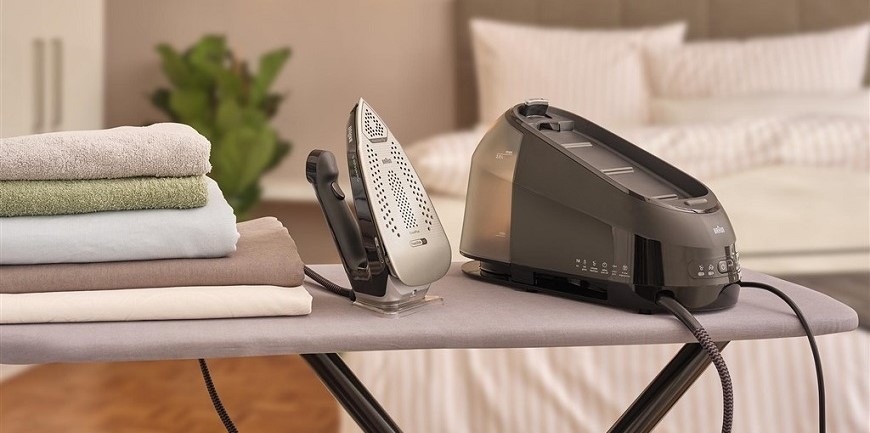 Žehliaci systém Braun CareStyle 5 IS5249.BK čierny Žehliaci systém Braun CareStyle 5 IS5249.BK čierny