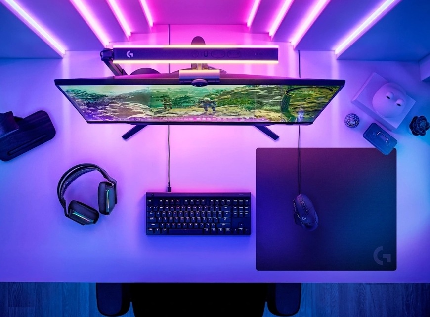 Podložka pod myš Logitech G740 Gaming Mouse Pad - EWR2 čierna Logitech G740 Gaming Mouse Pad - podložka na hernom stole