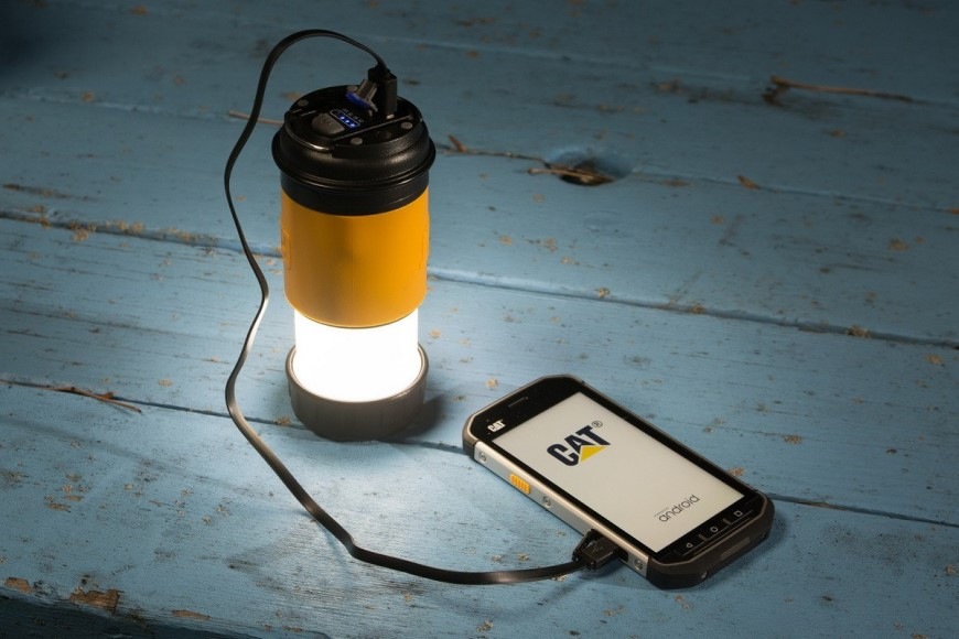 Lampáš Caterpillar CT6515, COB LED 225 lm čierna/žltá Caterpillar lampa camp COB LED