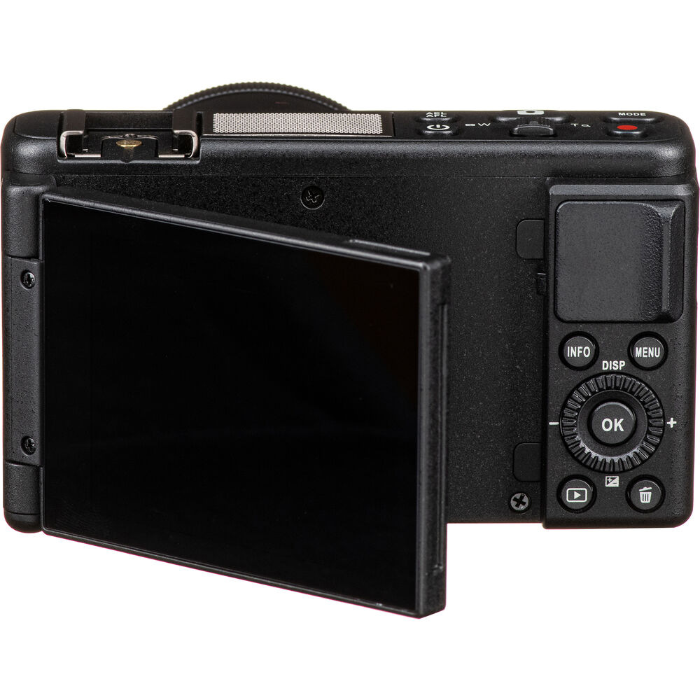 Digitálny fotoaparát Yashica City 200 čierny Yashica City 200 dokáže nahrávať videá do rozlíšenia 4K