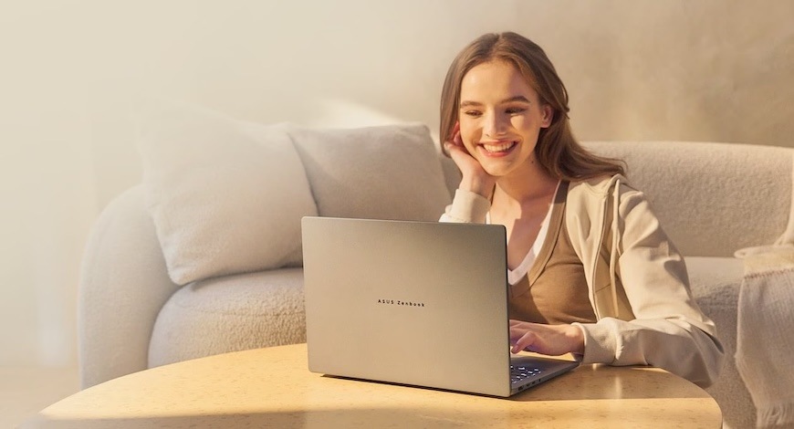 Notebook Asus Zenbook A16 béžový Asus Zenbook A16 totiž dostal do výbavy dych vyrážajúci 16-palcový 3K OLED displej s NanoEdge úpravou a pomerom strán 16:10.