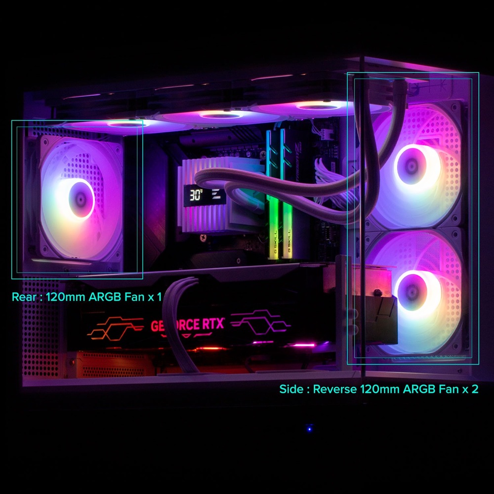 Case Zalman P30 White V2 biela Vnútri tmavé počítačové skrine, žiariace odtiene modrých a fialových LED svetiel z troch RGB ventilátorov a RAM modulov, čo vytvára futuristický dojem.
