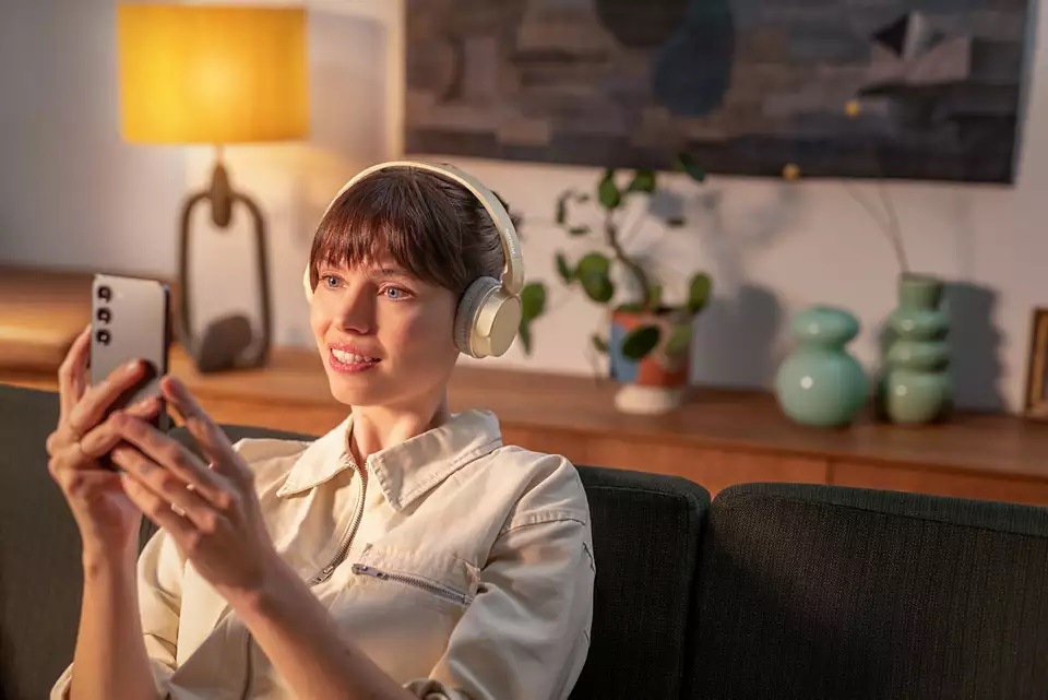 Slúchadlá Philips TAH3209BK čierna Slúchadlá Philips TAH3209BK čierna