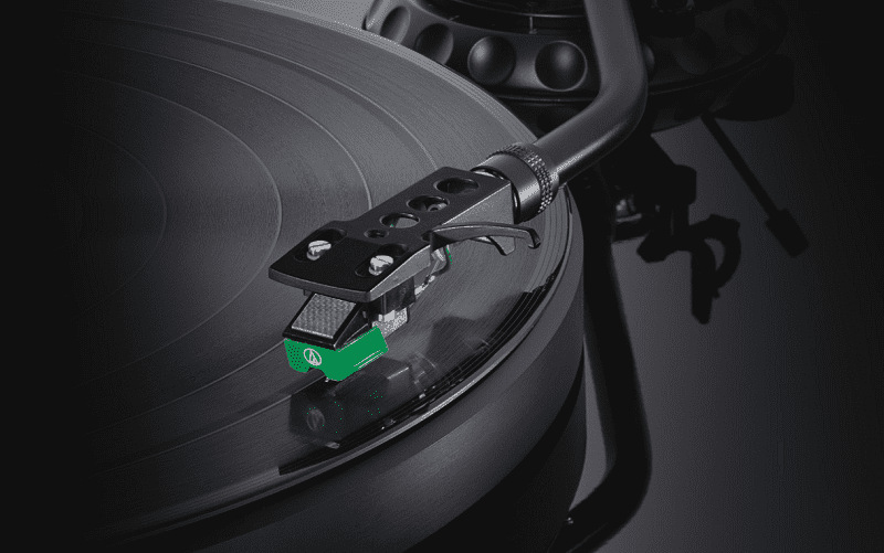 Gramofón Magnat MTT-990 čierny Gramofón Magnat MTT-990 čierny