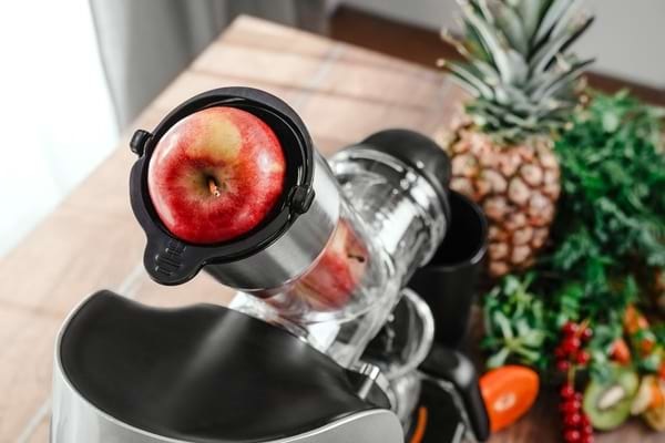 Odšťavovač Concept LO7250 Nutriboost čierny Odšťavovač Concept LO7250 Nutriboost čierny