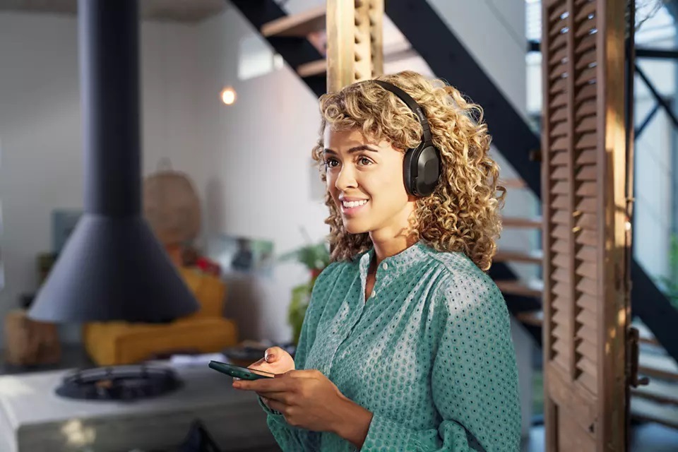 Slúchadlá Philips TAH6506BK čierna
