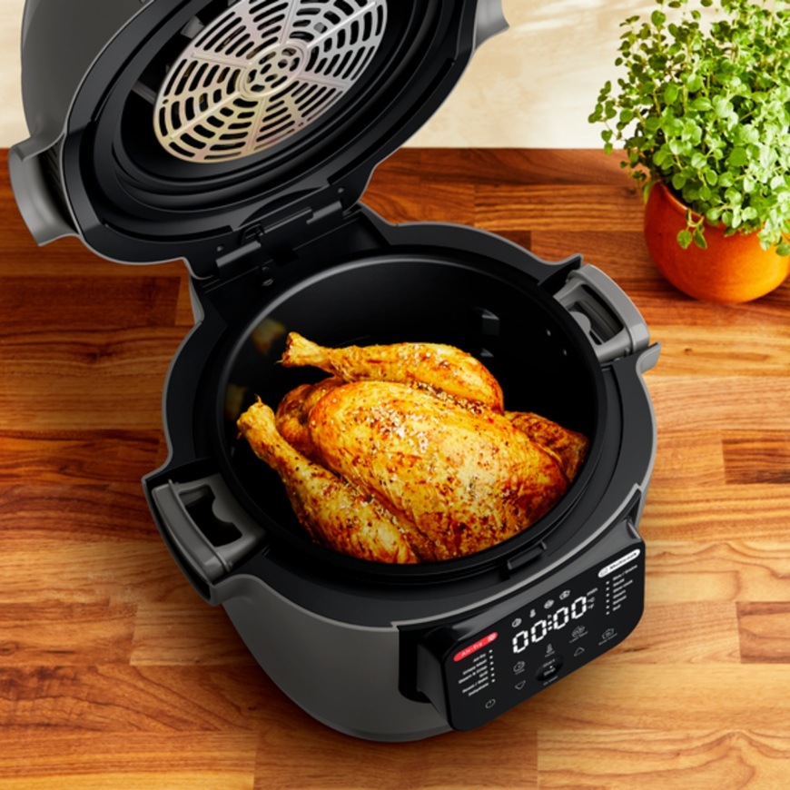 Multifunkčný hrniec Tefal MY731BF0 Multicook & Fry sivý Otvorený multifunkčný hrniec Tefal MY731BF0 Multicook and Fry umožňuje prípravu celého kurčaťa v jednej nádobe.