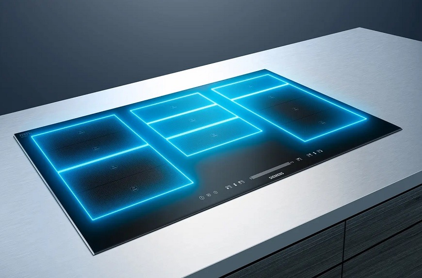 Indukčná varná doska Siemens iQ700 EX651HEC1E fryingSensor Pro čierna Modro zobrazené flexibilné varné zony pri indukčnej doske Siemens EX651HEC1E