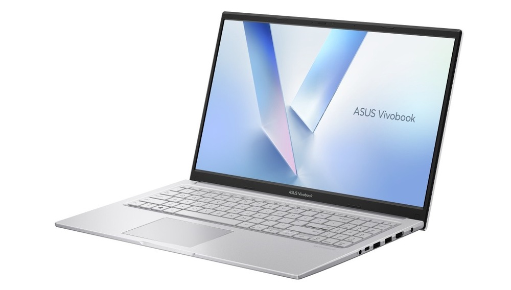 Notebook Asus Vivobook 15 strieborný Otvorený a zapnutý notebook Asus Vivobook 15 otočený doľava