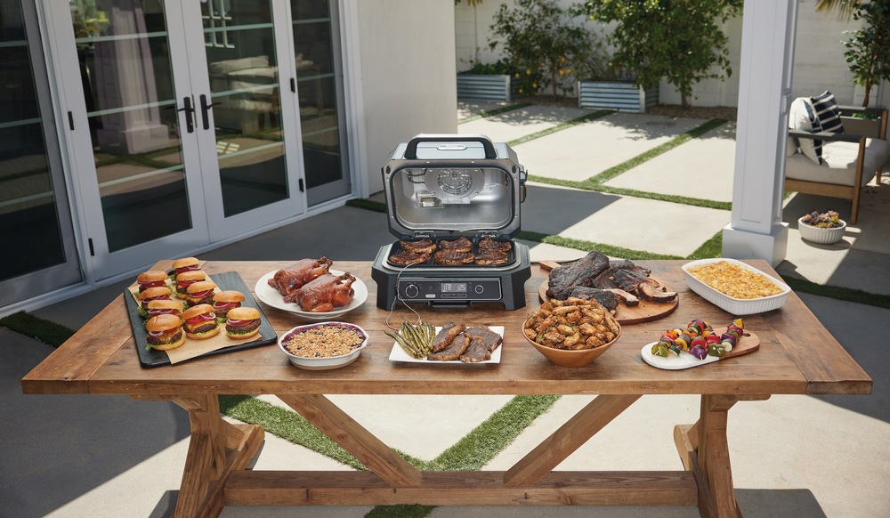 Gril Ninja OG850EU Woodfire Pro XL Electric Outdoor BBQ Grill & Smoker čierny/sivý