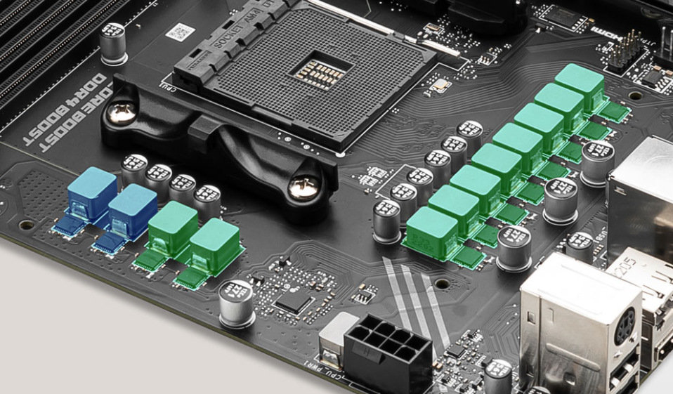 MSI MAG B550 TOMAHAWK MAX spolieha na výkonný napájací systém