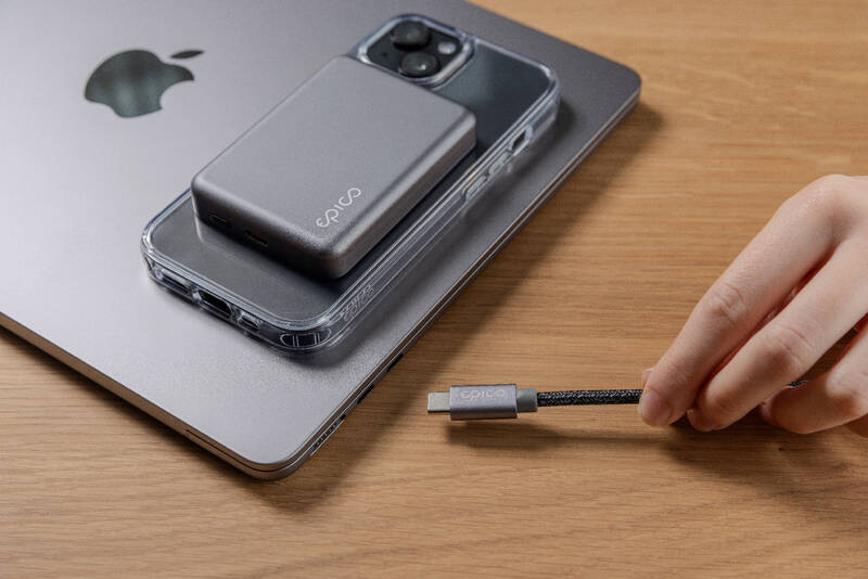Powerbank Epico Mag+ 5000mAh + kabel USB-C/USB-A sivý Powerbank Epico Mag+ 5000mAh + kábel USB-C/USB-A - šedá