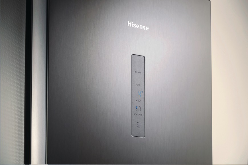 Chladnička s mrazničkou Hisense RB440N4CCB nerez Kombinovaná chladnička Hisense RB440N4CCB, sivá, LED displej