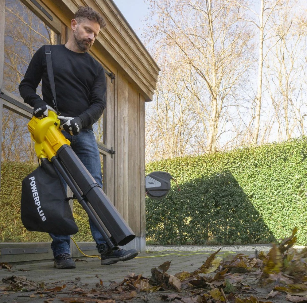 Vysávač lístia POWERPLUS POWEG4030 
