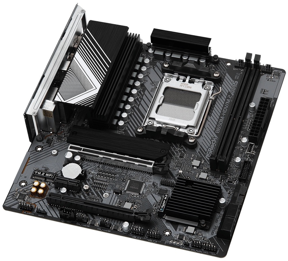 Základná doska ASRock B650M-HDV/M.2 Zhora vidíte micro ATX dosku s blokom zadných portov vľavo hore. Uprostred je pätica procesora AM5, po pravom okraji sú 2 sloty pre DDR5 a 24pin napájania. Dole sú dlhé PCIe sloty pre grafiku, medzi nimi a päticou bývajú M.2 pozície pre SSD a pri spodnej pravej časti konektory SATA.