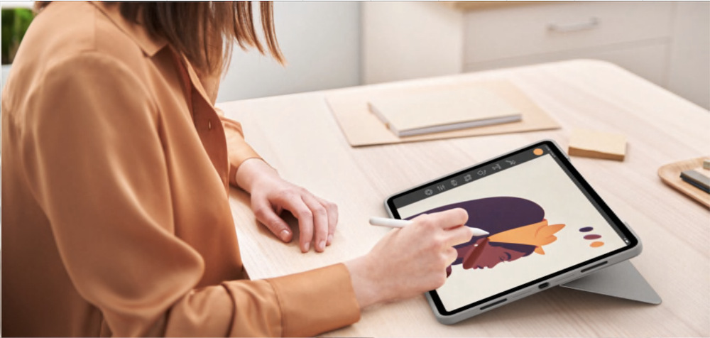 Puzdro na tablet Logitech Combo Touch na Apple iPad Pro 12.9" (5. gen.) UK sivé Puzdro na tablet Logitech Combo Touch na Apple iPad Pro 12.9" (5. gen.) UK sivé